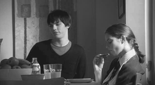 [스킨스] 웬만한 커플 만큼 케미가 좋았던 스토넘 남매 | 인스티즈