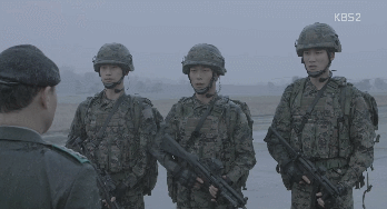 [태양의후예] 군인 남친이 작전 중 전사했다는 소식을 접했을 때 반응.甲 | 인스티즈