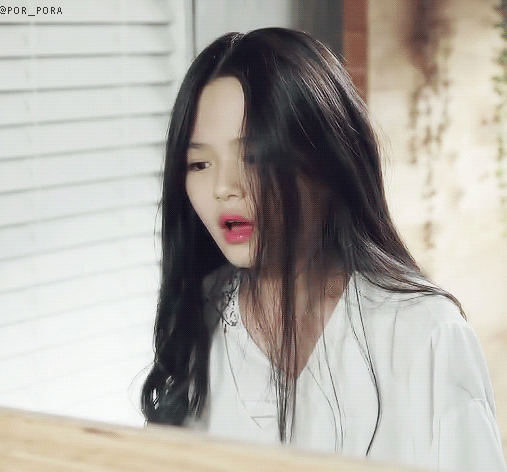 [아가씨] 많은 사람들이 실제 일본인인줄 아는 김민희 아역 .JPG | 인스티즈