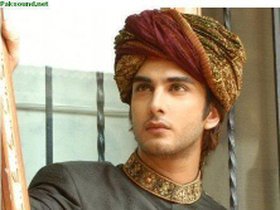 파키스탄 버전 "태양의 후예" 유시진역 남배우-사진많아 | 인스티즈