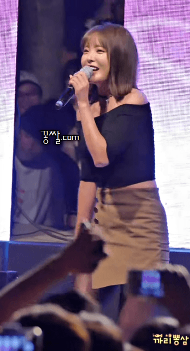 타이트 치마 입은 갓떼리 홍진영 | 인스티즈