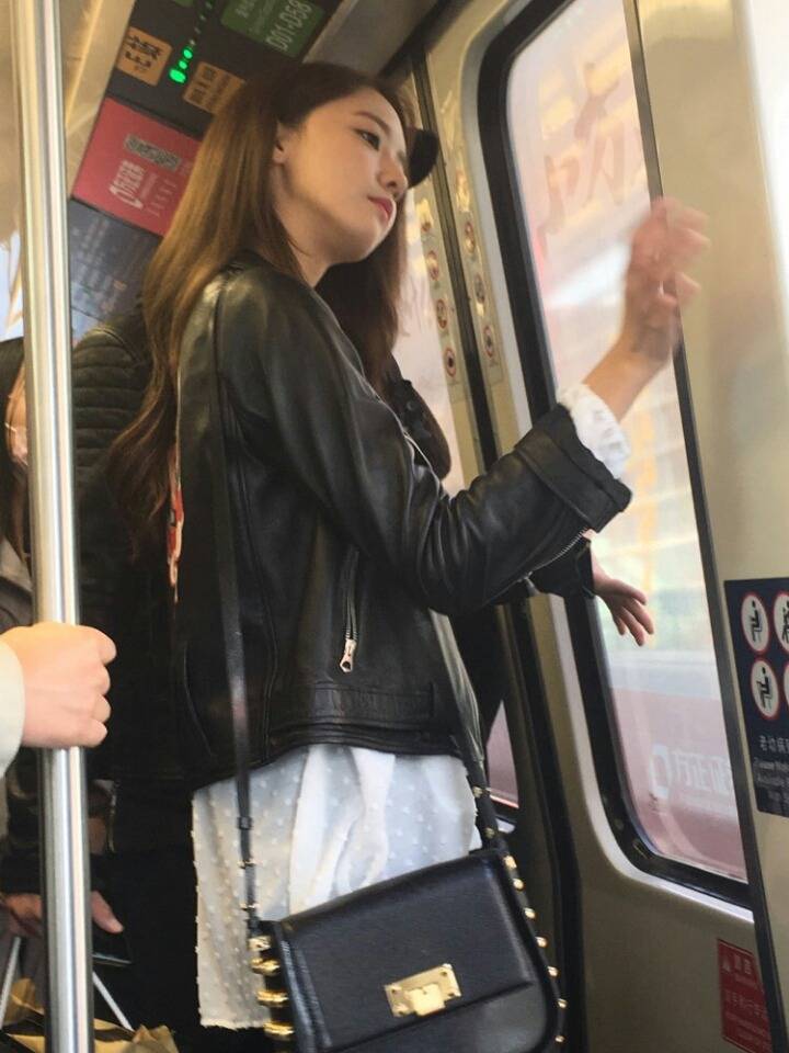 지하철에서 본 윤아 .jpg | 인스티즈