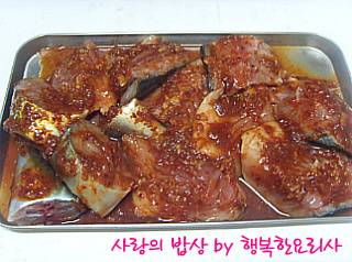 한국인의 만능반찬! 비주얼 남다른 고등어김치찜 | 인스티즈