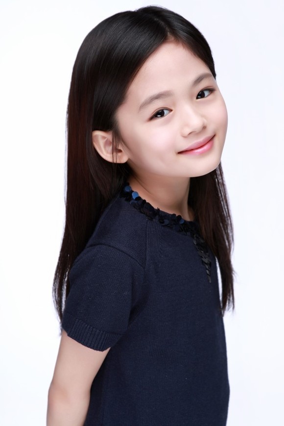 [아가씨] 많은 사람들이 실제 일본인인줄 아는 김민희 아역 .JPG | 인스티즈