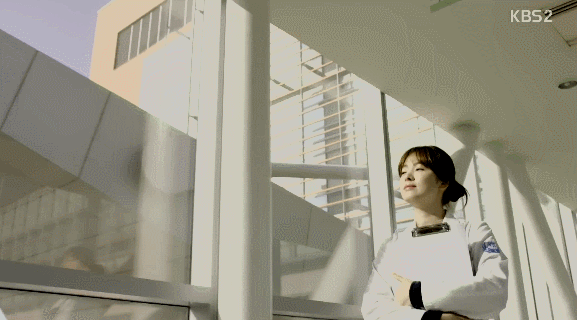 전사한 남자친구가 자신에게 남긴 유서 읽는 여자 .jpg | 인스티즈