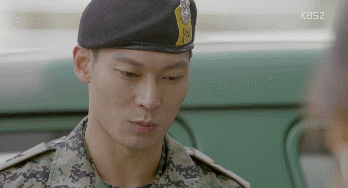 [태양의후예] 군인 남친이 작전 중 전사했다는 소식을 접했을 때 반응.甲 | 인스티즈