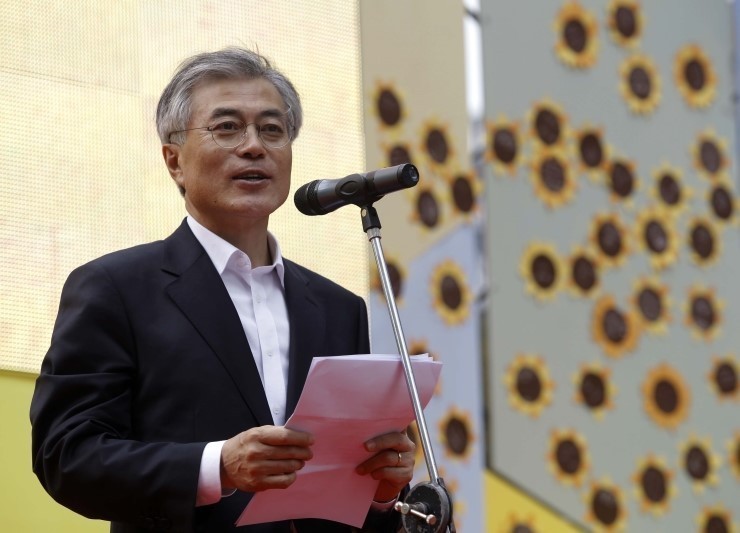 문재인이 여성들에게 인기있는 이유 중 하나라고 생각되는 것.jpg | 인스티즈