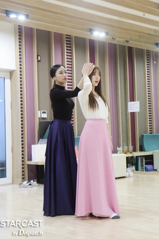 언니와 걸스피릿 무대에 서는 케이 | 인스티즈