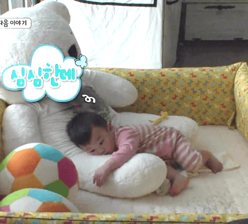 아기 하기 귀찮아 보이는 아기ㅋㅋㅋㅋ(최소 윤회).jpg | 인스티즈