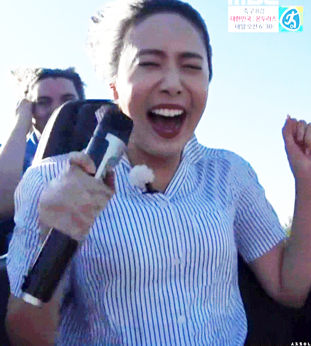 아무리 봐도 걸그룹스럽게는 안웃는 여자친구 신비.gif | 인스티즈