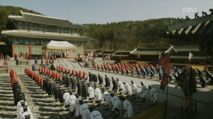 피 주의)한국 드라마가 일본식 할복장면을 표현하는 방법.gif + 추가 | 인스티즈