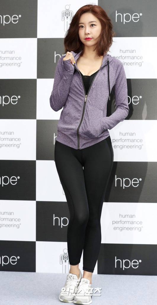 여자가 타이트한 운동복을 입으면 | 인스티즈