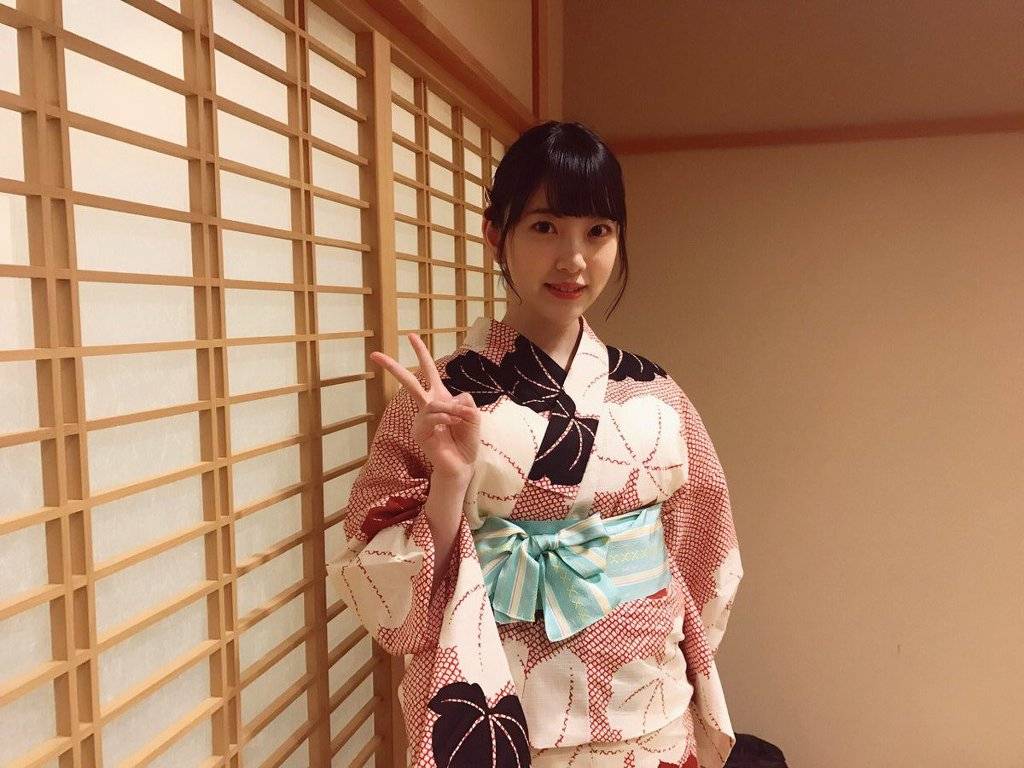 속쌍의 큰눈을 가진 귀여운 일본여자아이돌 | 인스티즈