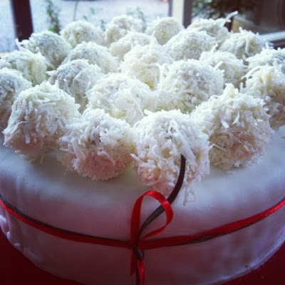 페레로 알아여? Ferrero?? 페레로에선 로쉐만 만드는게 아니야 그리고 독일인들도 잘 모르는 사실이 이찌 | 인스티즈