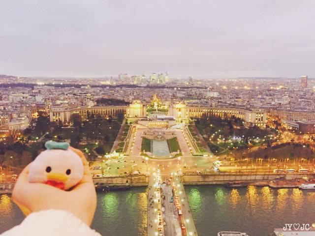 남자친구가 사준 인형과 여행다녀온 여자친구.jpg | 인스티즈