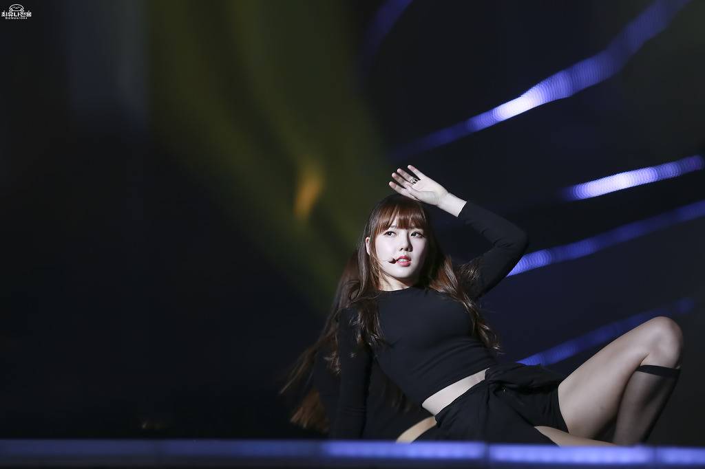 많이 위험한; 여자친구 예린 | 인스티즈