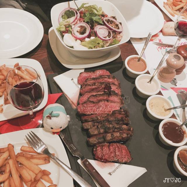 남자친구가 사준 인형과 여행다녀온 여자친구.jpg | 인스티즈