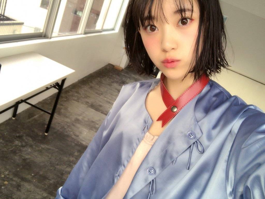 속쌍의 큰눈을 가진 귀여운 일본여자아이돌 | 인스티즈