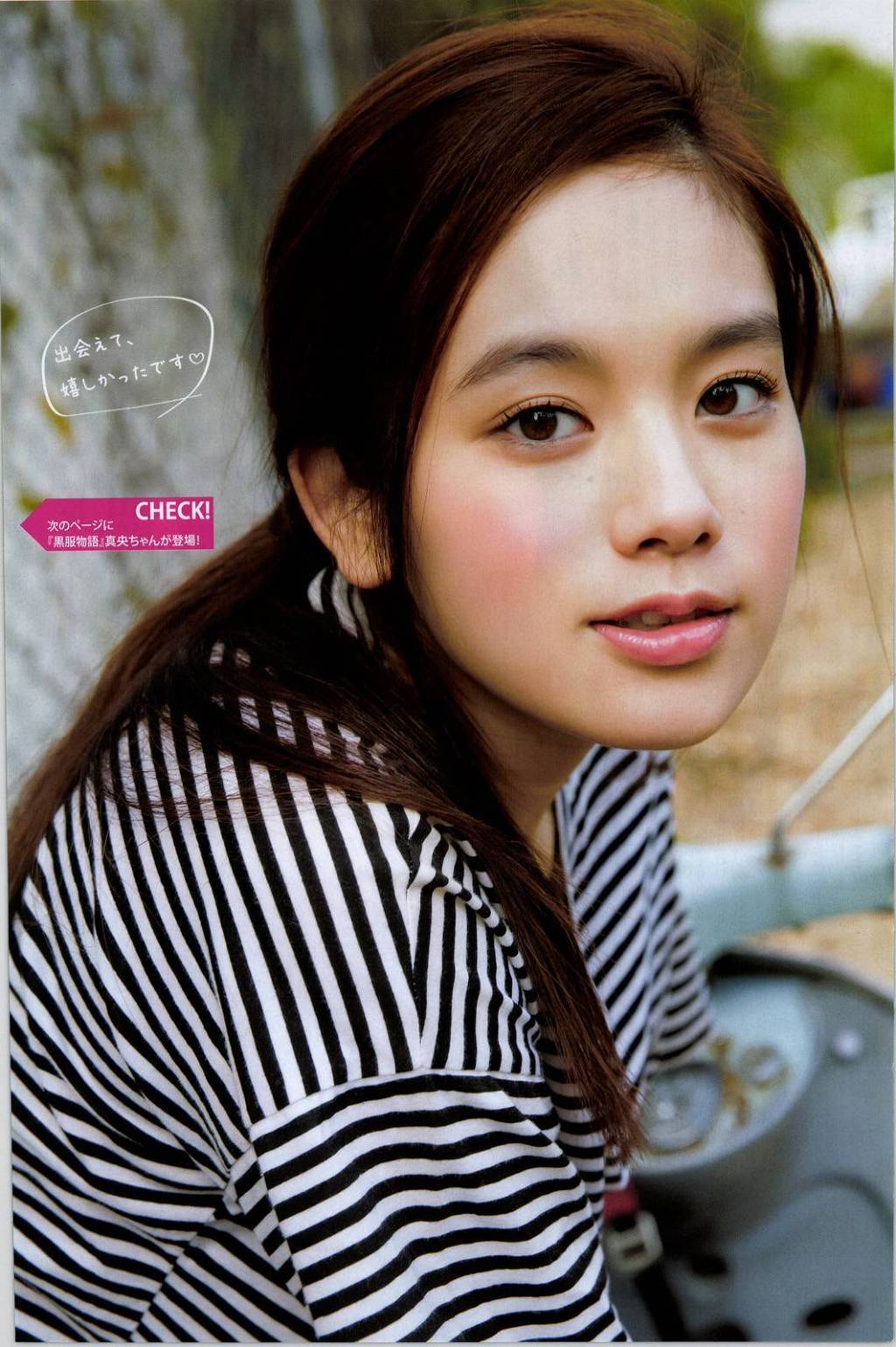 건강미가 느껴지는 외모의 일본 그라비아아이돌 겸 배우 | 인스티즈