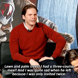 시빌워 촬영장 로다주의 점심초대 은총.gif | 인스티즈