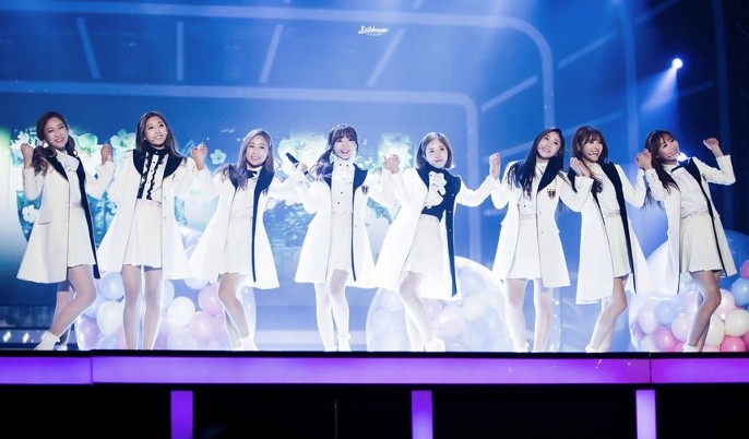 ize에서 뽑은 2015년 최고의 의상으로 선정되었던 러블리즈 의상 | 인스티즈