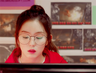 안경을 써도 예쁜 아이린.gif | 인스티즈