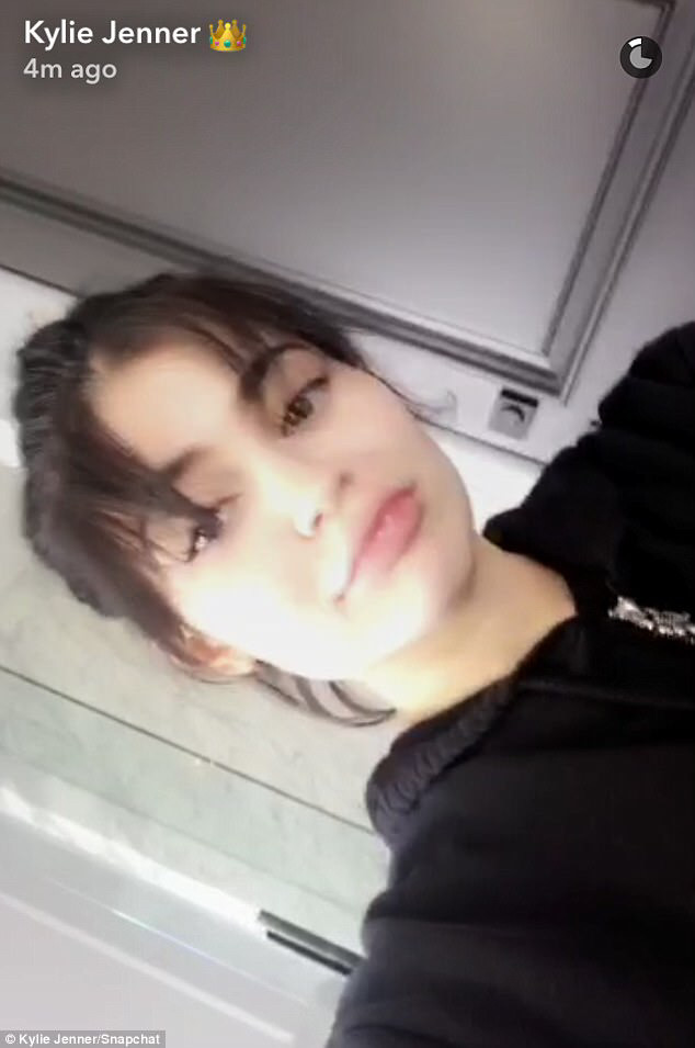 거의 가발을 애용하는 카일리의 진짜 자기머리.jpg | 인스티즈