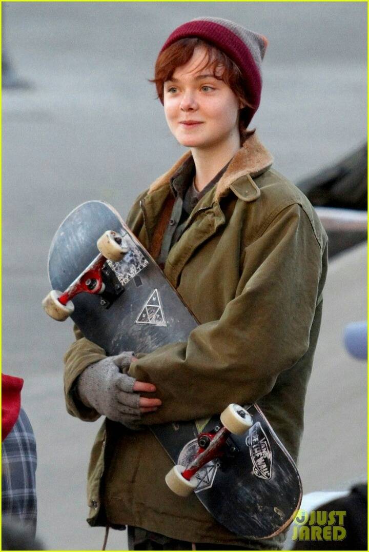 엘르 패닝이 트랜스젠더 역할로 나와서 남장하고 찍은 영화 | 인스티즈