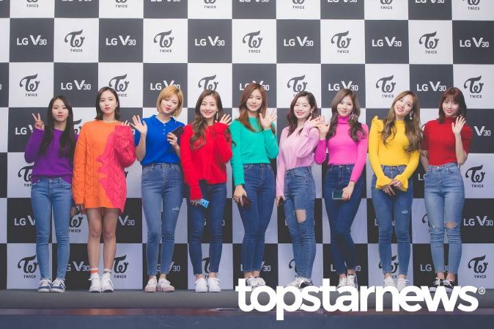 오늘자 트와이스 V30 팬싸인회 기자시진들 ㅅㅅㅅㅅ | 인스티즈