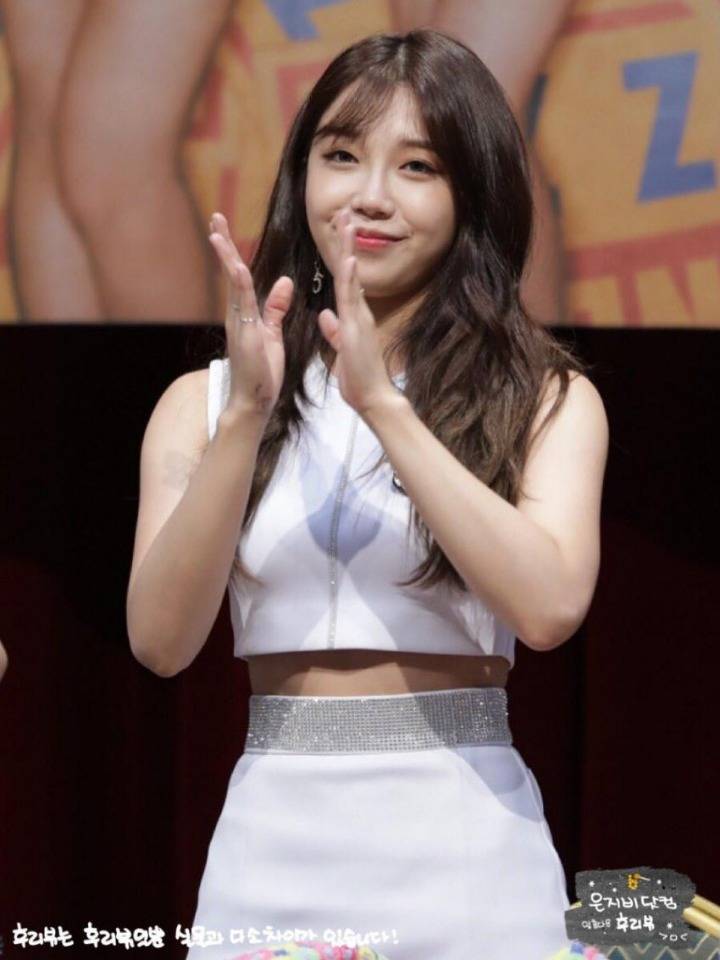 [에이핑크] 어젯자 노량진의 정은지 .jpg (데이터주의) | 인스티즈