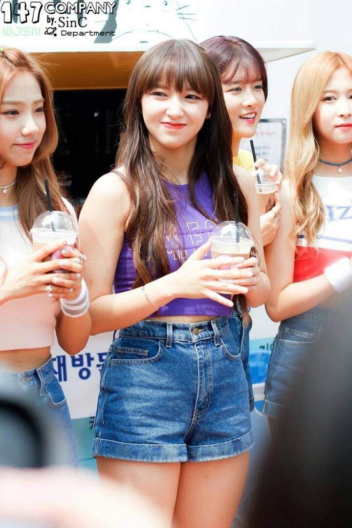 우연히 같은 의상을 입게 된 성소와 예리 | 인스티즈