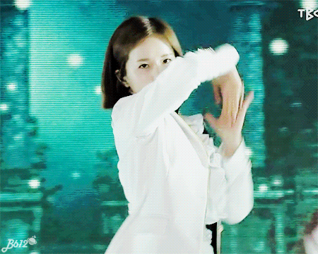 ize에서 뽑은 2015년 최고의 의상으로 선정되었던 러블리즈 의상 | 인스티즈