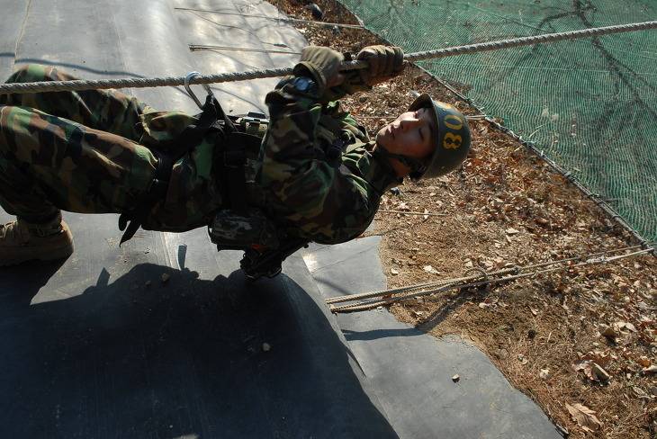 해병대 2사단 문수산 유격장에 있는 죽음의 유격 코스 | 인스티즈