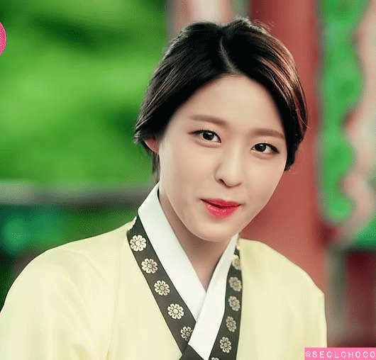 한복을 입은 아이돌들.GIF | 인스티즈