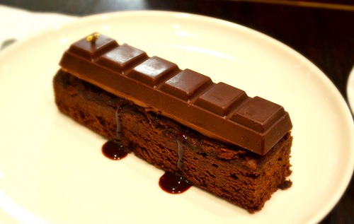 페레로 알아여? Ferrero?? 페레로에선 로쉐만 만드는게 아니야 그리고 독일인들도 잘 모르는 사실이 이찌 | 인스티즈