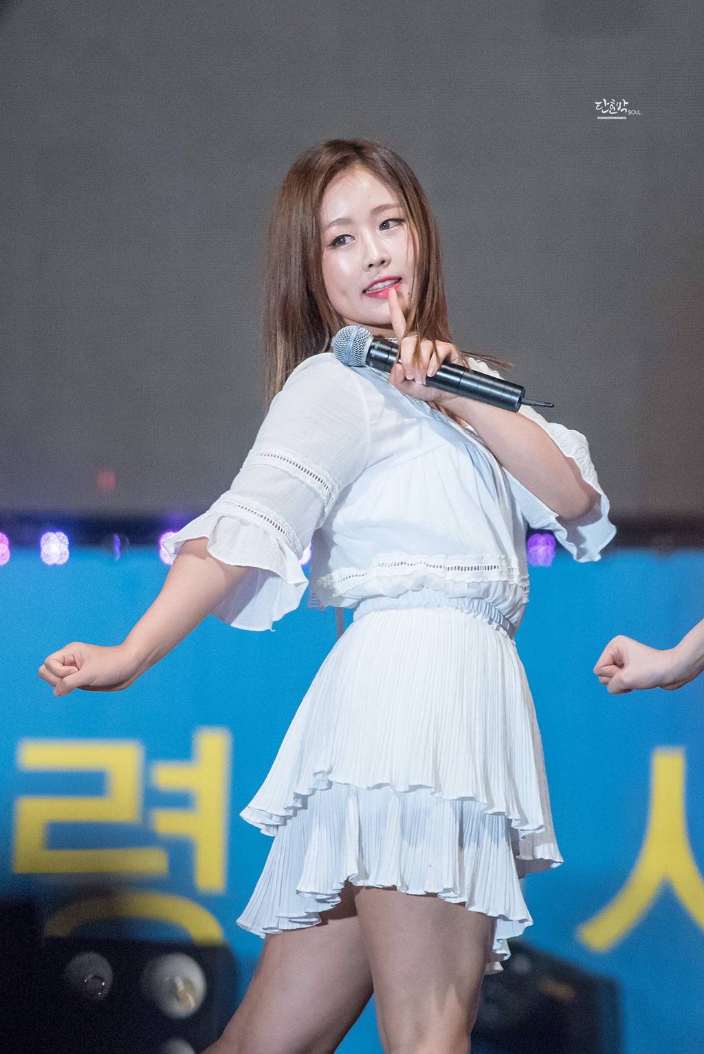 [러블리즈] 레알의 스트라이커 영입은 필수라 생각해서 베이비소울 | 인스티즈