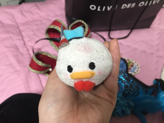 남자친구가 사준 인형과 여행다녀온 여자친구.jpg | 인스티즈