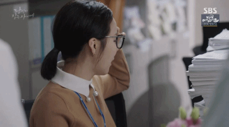 [당신이잠든사이에] 늙어가다가 회춘한 향미씨.gif (데이터주의) | 인스티즈