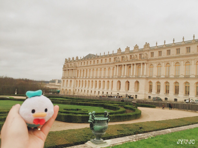 남자친구가 사준 인형과 여행다녀온 여자친구.jpg | 인스티즈