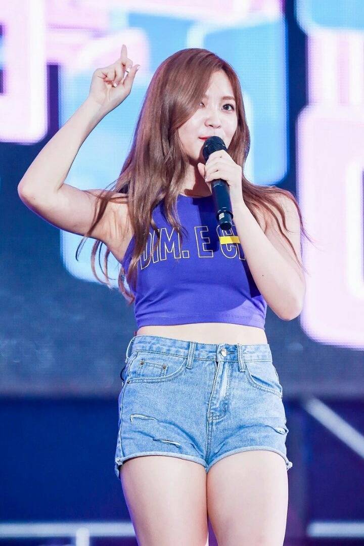 우연히 같은 의상을 입게 된 성소와 예리 | 인스티즈