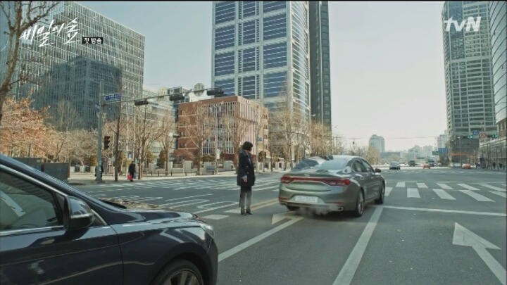 [비밀의숲] 범인은 내가 잡았는데 왜 검사님이 데려가죠? | 인스티즈