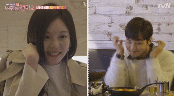 서로 연예인이 되어 동창을 만나는 경우.gif | 인스티즈