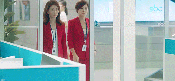 [질투의화신] 이상한 사람 드라마의 징조가 강하게 보였던 첫 장면.gif | 인스티즈