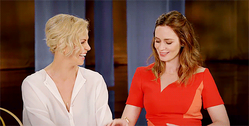 팬들은 아무것도 안하는데 본인이 자꾸 망붕 생성하시는 배우 | 인스티즈