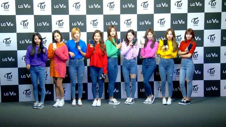 오늘자 트와이스 V30 팬싸인회 기자시진들 ㅅㅅㅅㅅ | 인스티즈