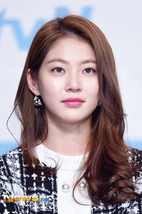 하이힐 신은 공승연 | 인스티즈