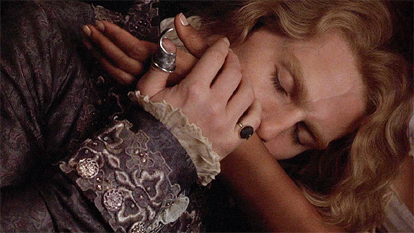 [뱀파이어와의인터뷰] 사실상 베드신.gif | 인스티즈