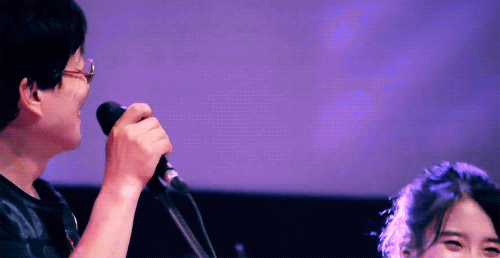 빵터진 아이유.gif | 인스티즈