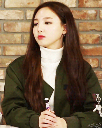 [트와이스] 서열9위 토끼언니 맏내 나연 짤들.jpg | 인스티즈