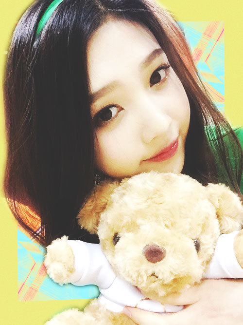 데뷔초 애기에서 여자가 되어가는 조이 .jpgif | 인스티즈